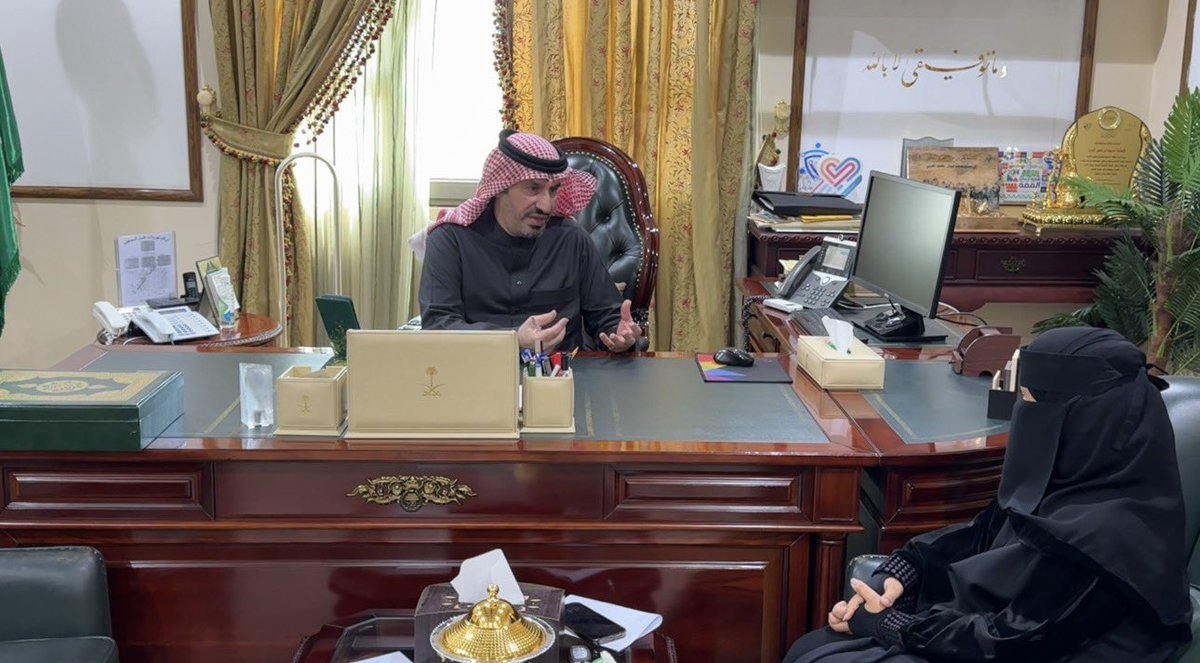 زيارة فريق مُلهم التطوعي ممثلًا بقائدته 
"نوف العديساني"إلى محافظ ضباء الأستاذ محمود الحربي ونعبّر عن بالغ شكرنا وتقديرنا لحسن الاستقبال وسموّ أخلاقكم 
وقد كانت زيارةً ثريةً جرى خلالها مناقشة دور العمل التطوعي وتعزيز إسهام الشباب في التنمية المجتمعية وسعدنا بما لمسناه من اهتمامٍ