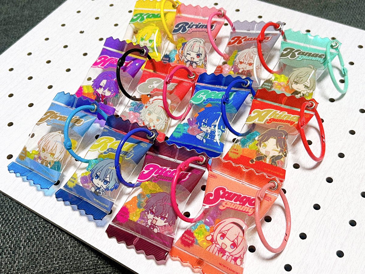 「#にじそうさく11 シャカシャカグミキーホルダー 第一弾の再販&amp;新作を出」|ひなののイラスト