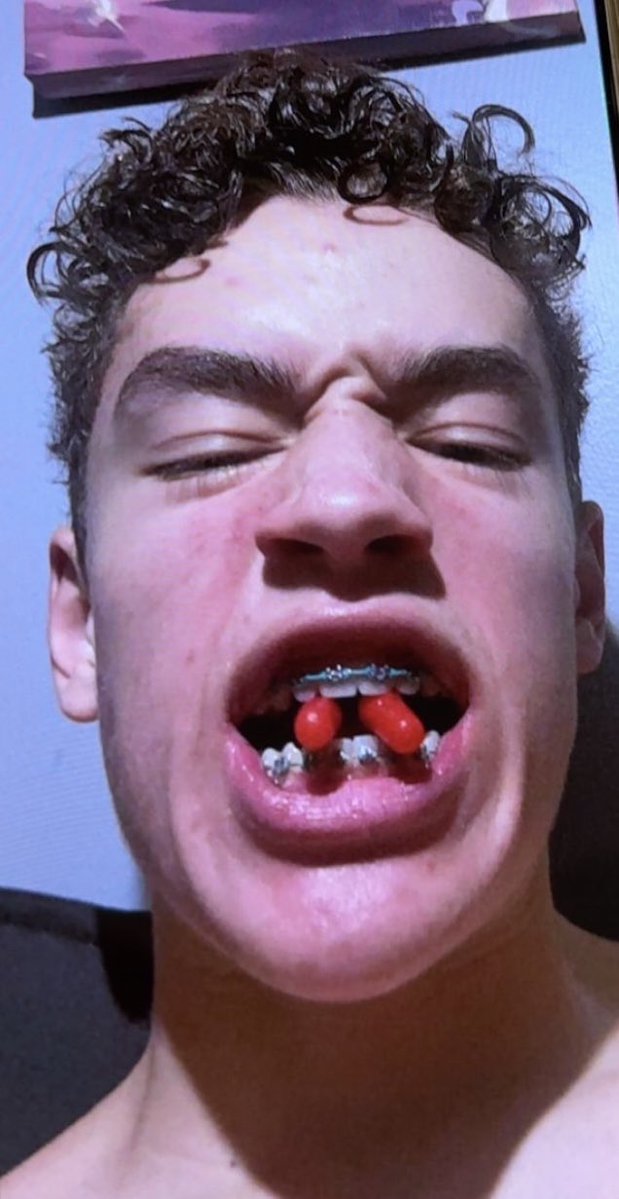 USC Student Section™ tweet media