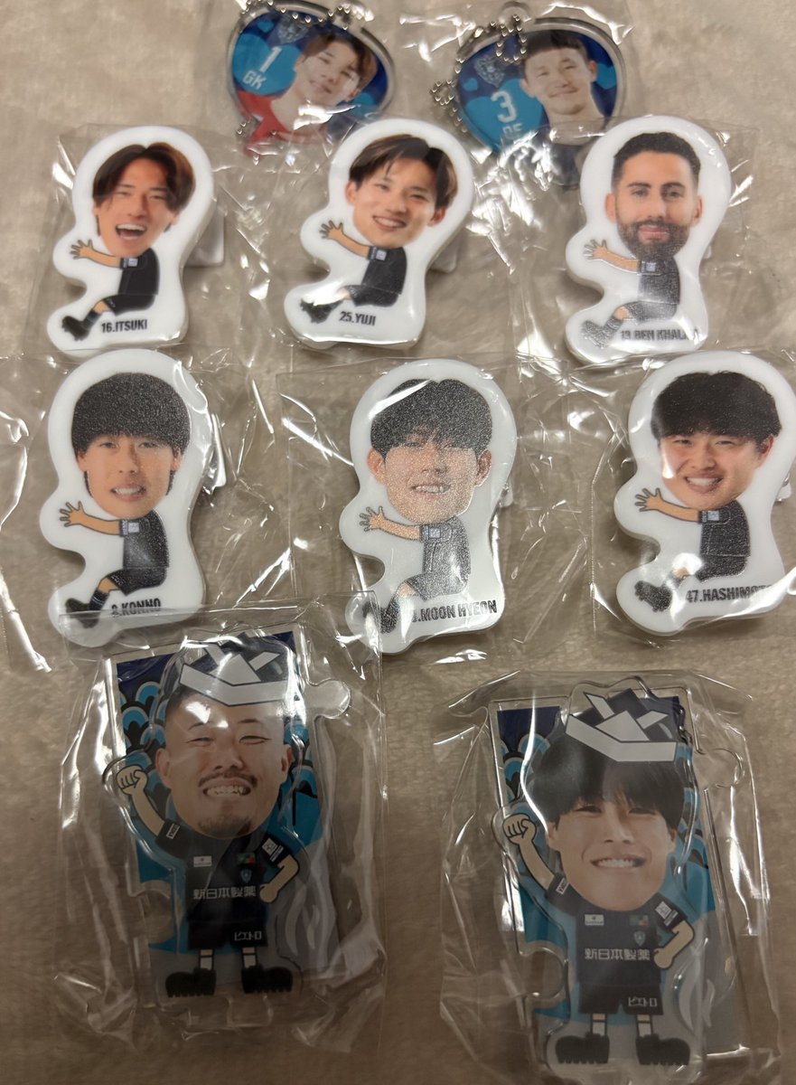 みーな tweet media