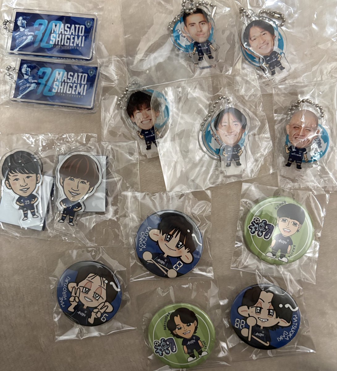 みーな tweet media