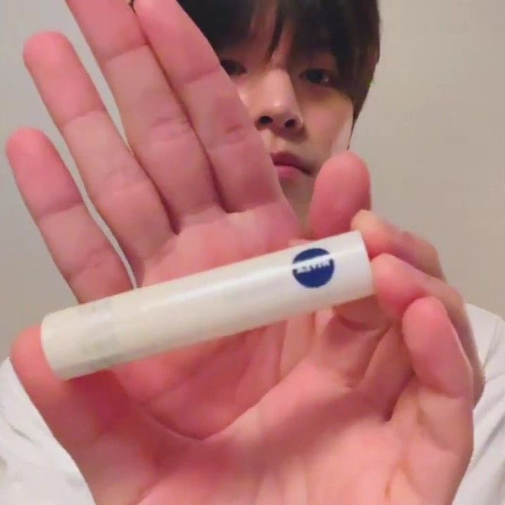 “hi guys welcome back to my channel, today am gonna show you the products i use to get kissable lips”