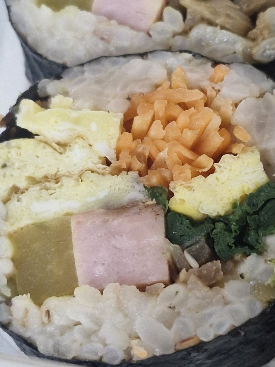 아홀로른 tweet media