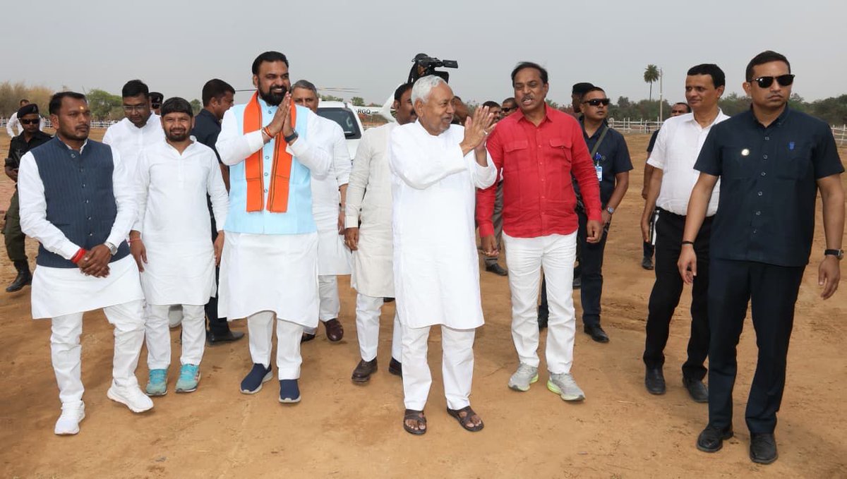 Nitish Kumar tweet media