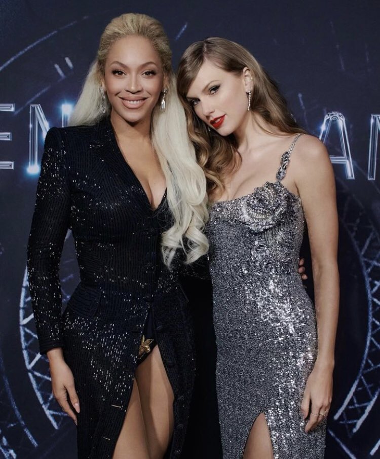 pop_insider 🤍🖤 tweet media