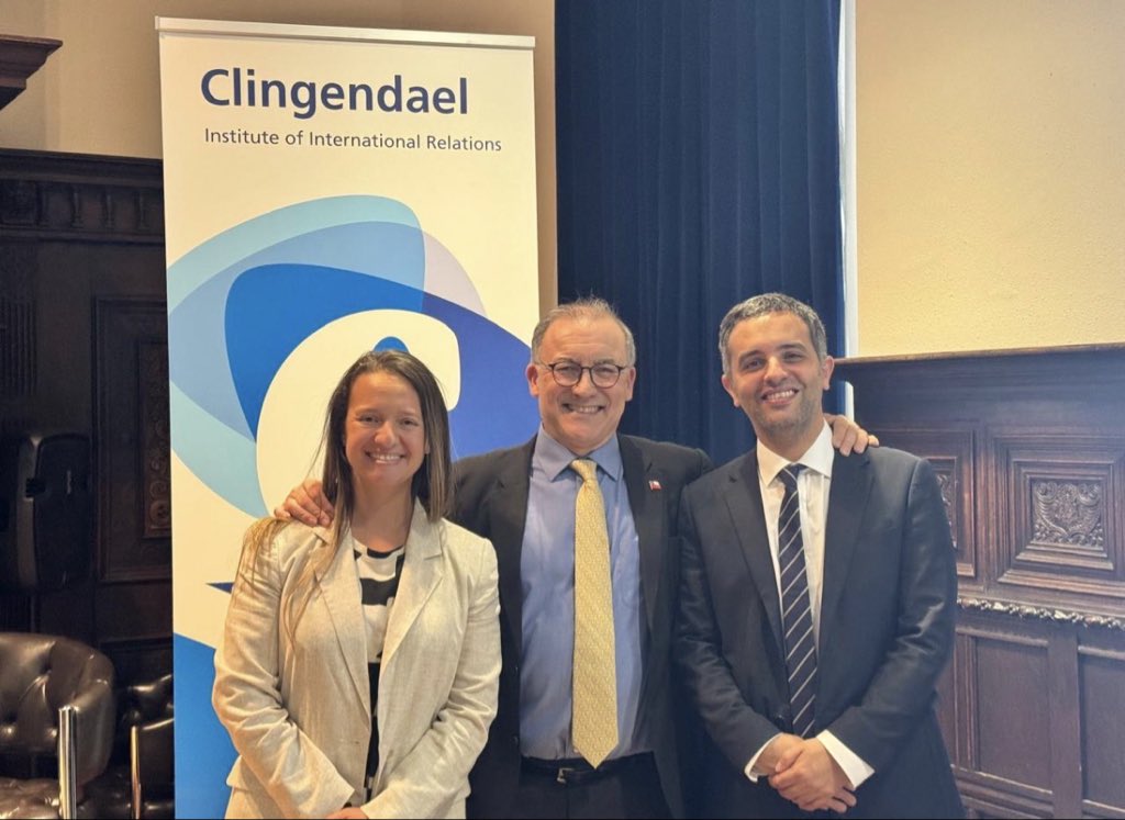 EmbChile Países Bajos tweet media