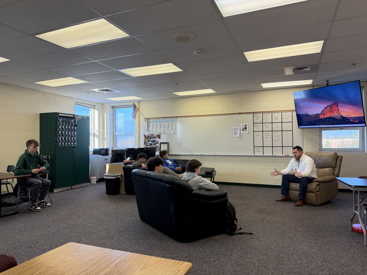 Mr. Kukarola tweet media