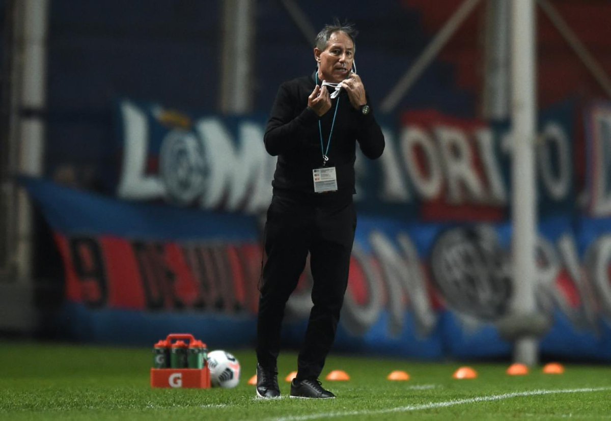 valenton tweet media