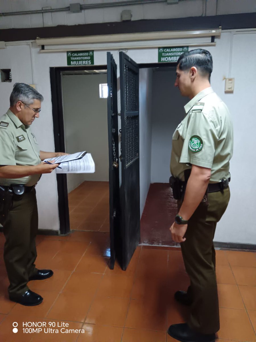 Carabineros Derechos Humanos y Prot. de la Familia tweet media