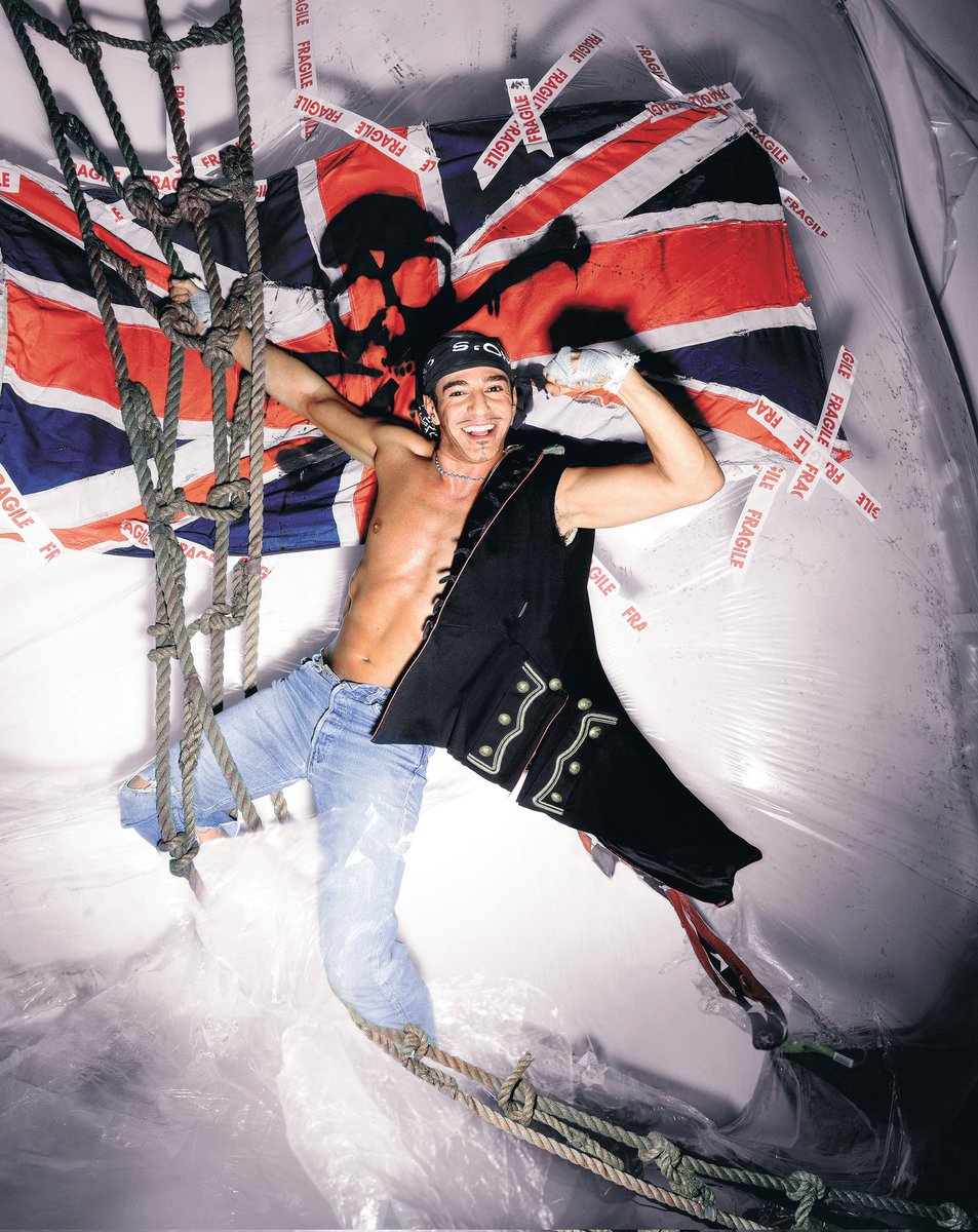 La Mode Unknown tweet media