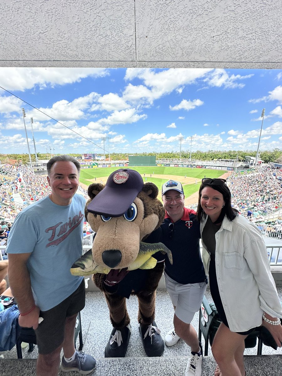 Rob Weber tweet media