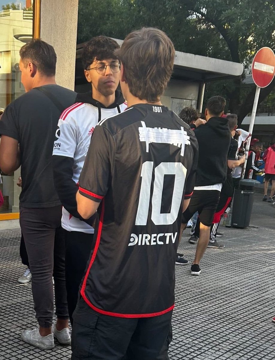 Out Of Context River Plate tweet media
