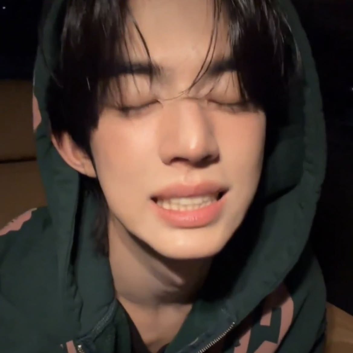 또룽 tweet media