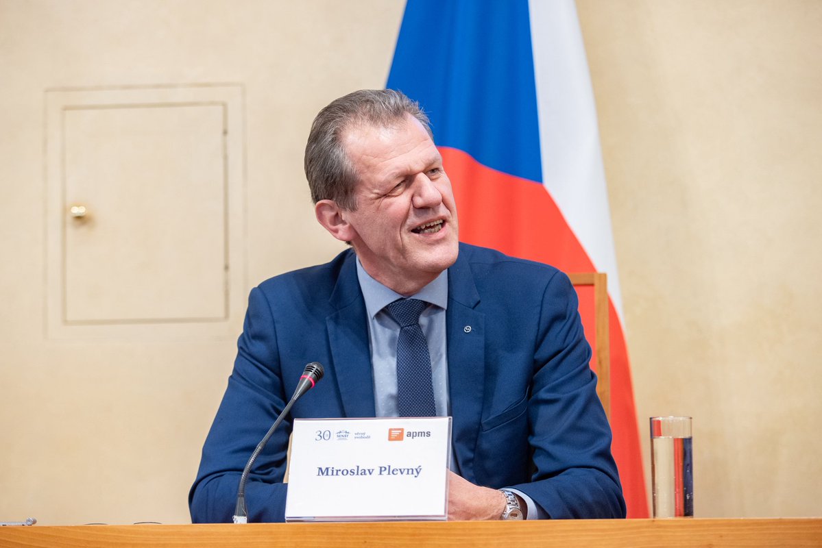 SenatSTANcz tweet media