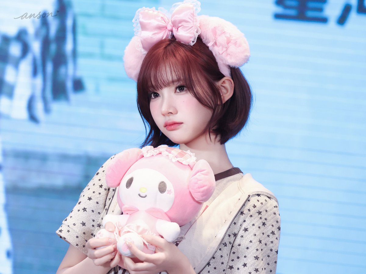 260315
#지우 #JIWOO #Hearts2Hearts #H2H #최지우