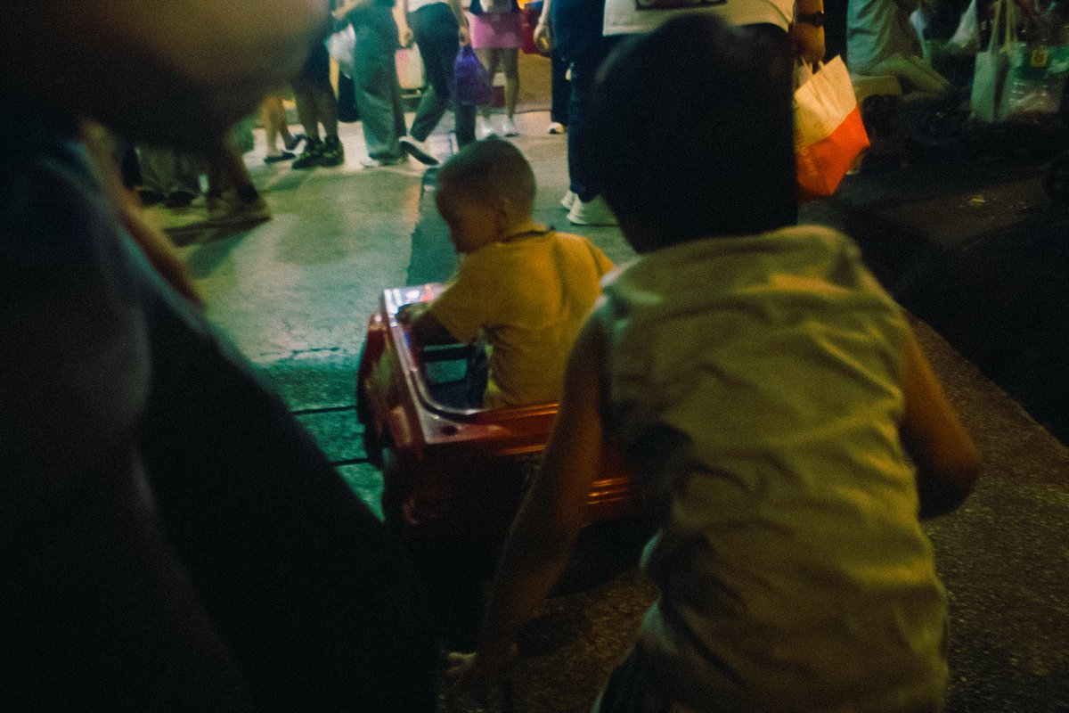 everydaeyy's tweet photo. mga ilang eksena sa binondo https://t.co/3ByfQ6IJrl