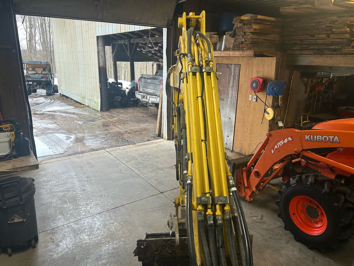 Larry Miller Retired tweet media