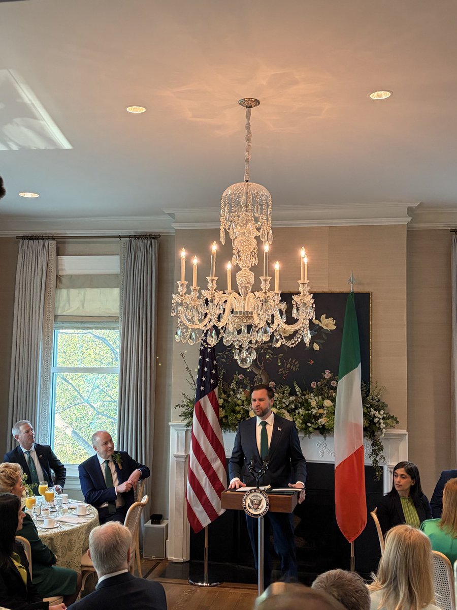 Daniel Bush tweet media