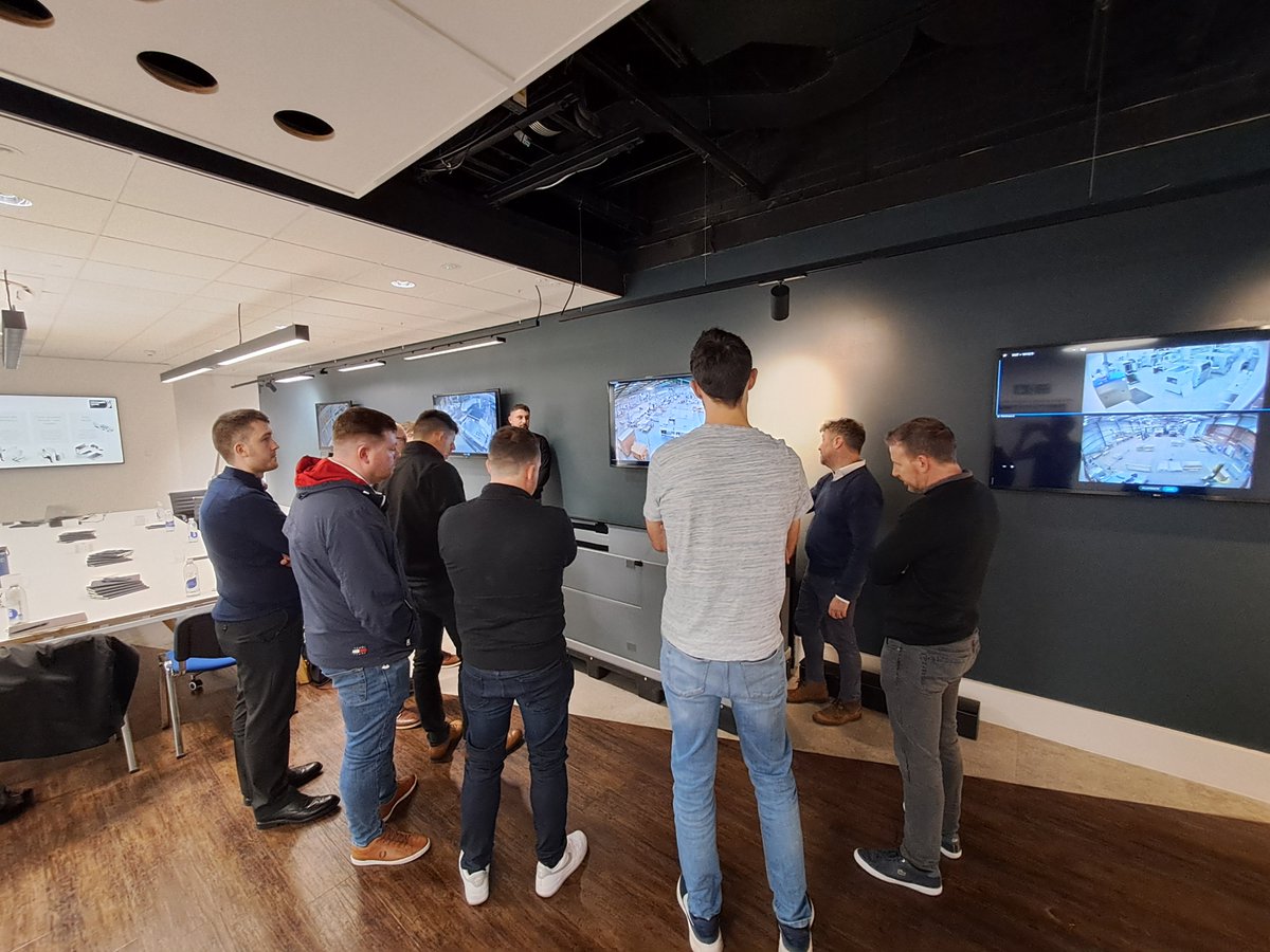 Derry Ltd tweet media