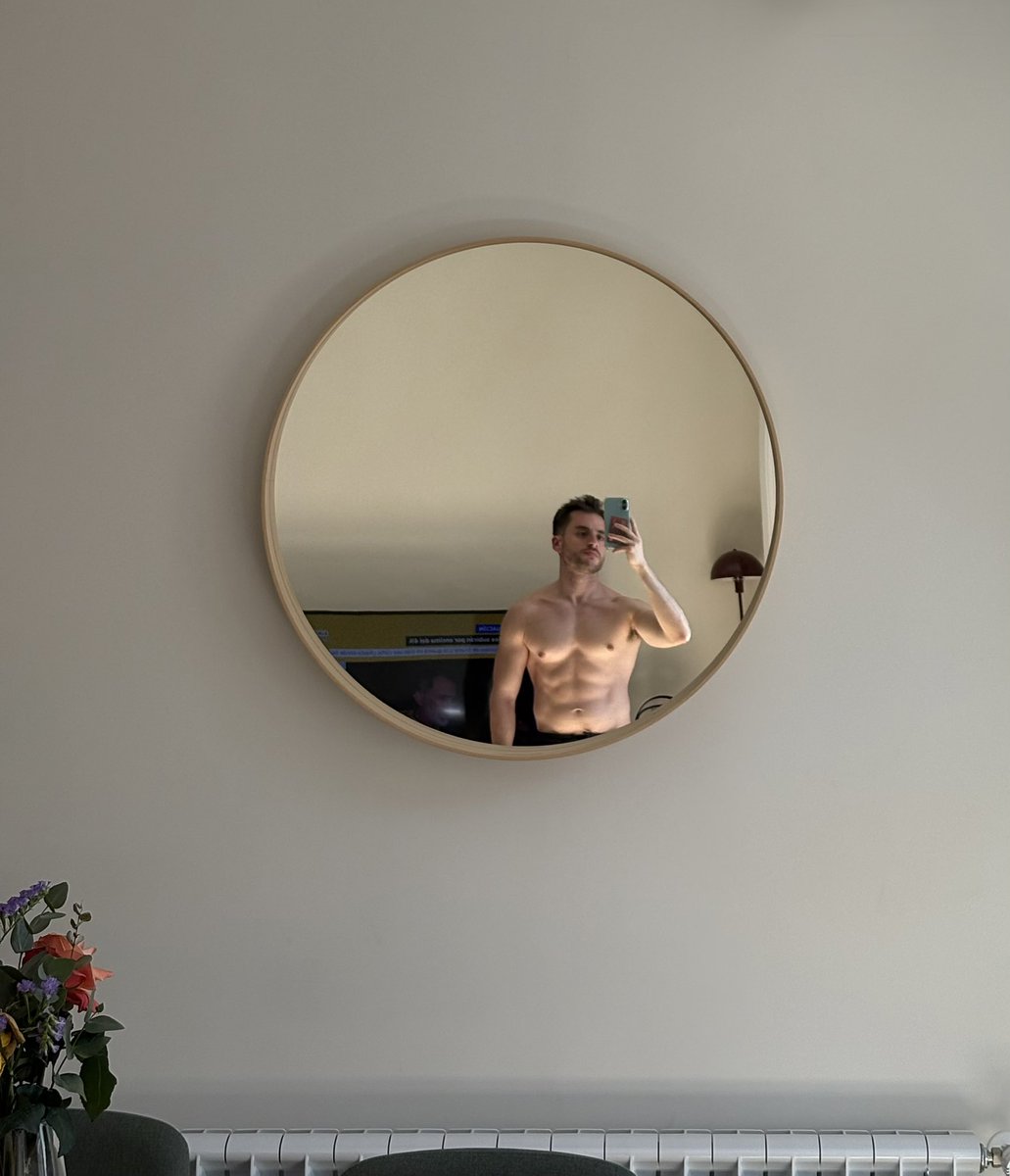 Alberto R. Bueno tweet media