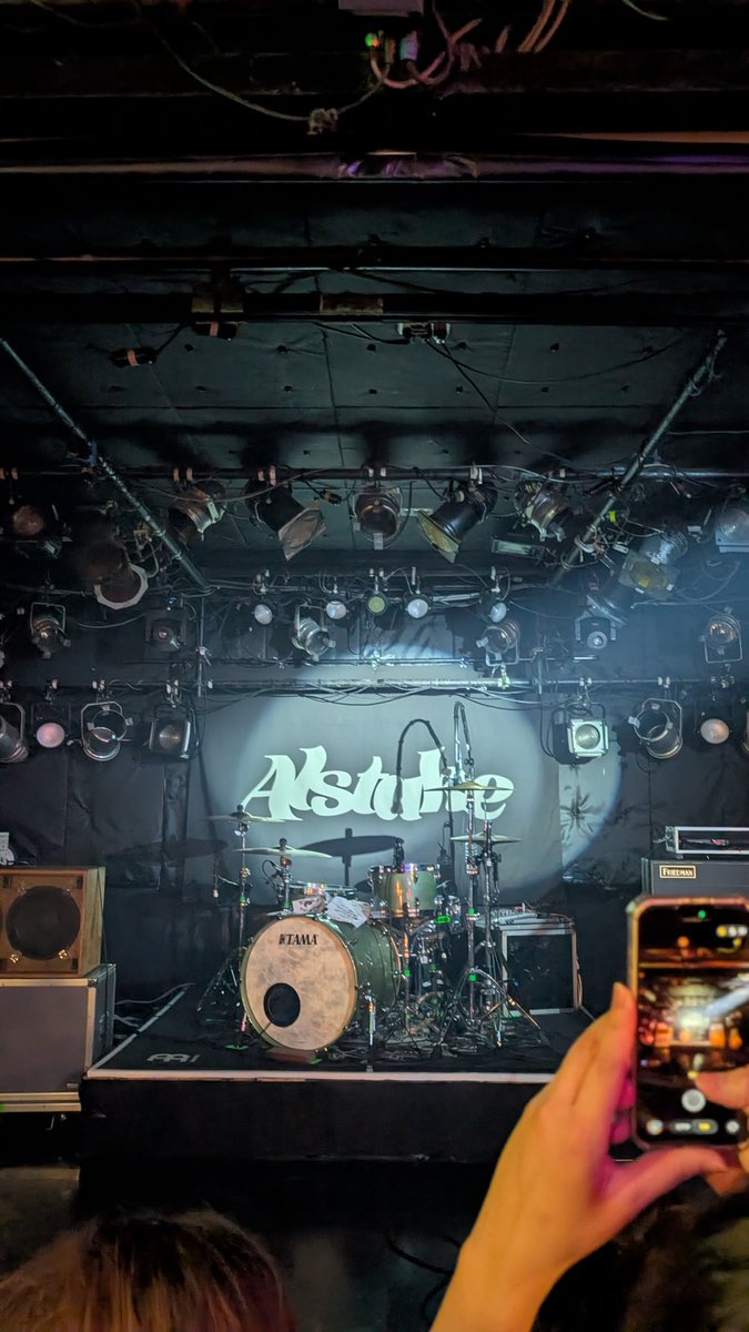 livekudou's tweet photo. 今日も今日とてアルステイク、最高でした。

ひだか、こういうのだよ。ダブルアンコールのワンモー！が出ないくらい、激しいライブを求めてんだよ。
のんちゃんはずっと可愛い。異論は認めない。
いつかあむくんのスティックも欲しいです。

17歳が諦められないので、地方も行きます！買い増します！ https://t.co/dquTpcBA1K