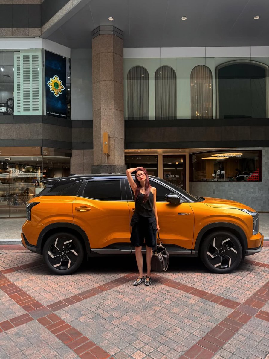 TeamPatChayanit tweet media