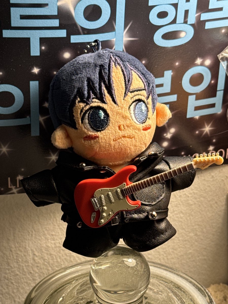 I AM READY ✨ Too bad I couldn't get the dolls of all 3. #3LOGYINSG #CNBLUE