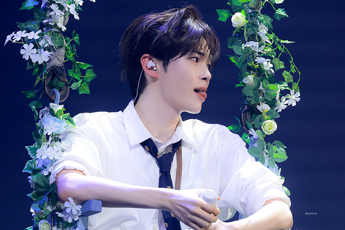 𝗮𝗯𝗼𝘂𝘁 𝗹𝗼𝘃𝗲 tweet media