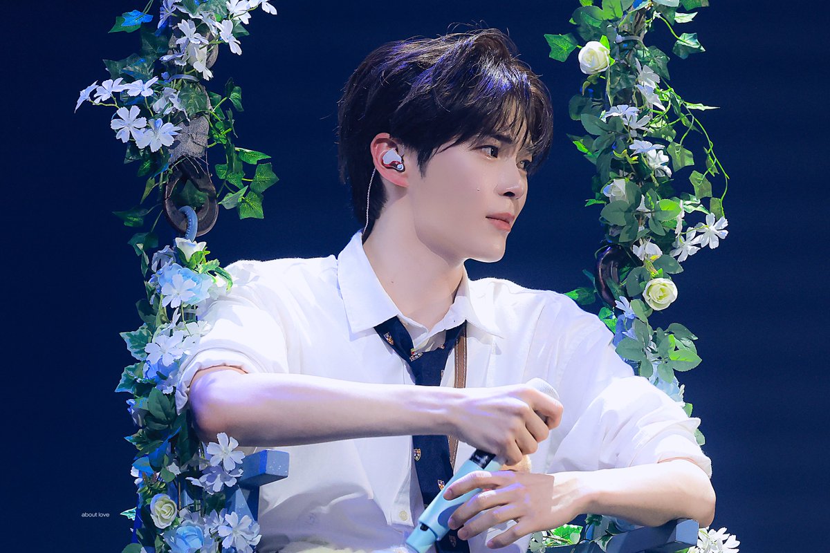 𝗮𝗯𝗼𝘂𝘁 𝗹𝗼𝘃𝗲 tweet media