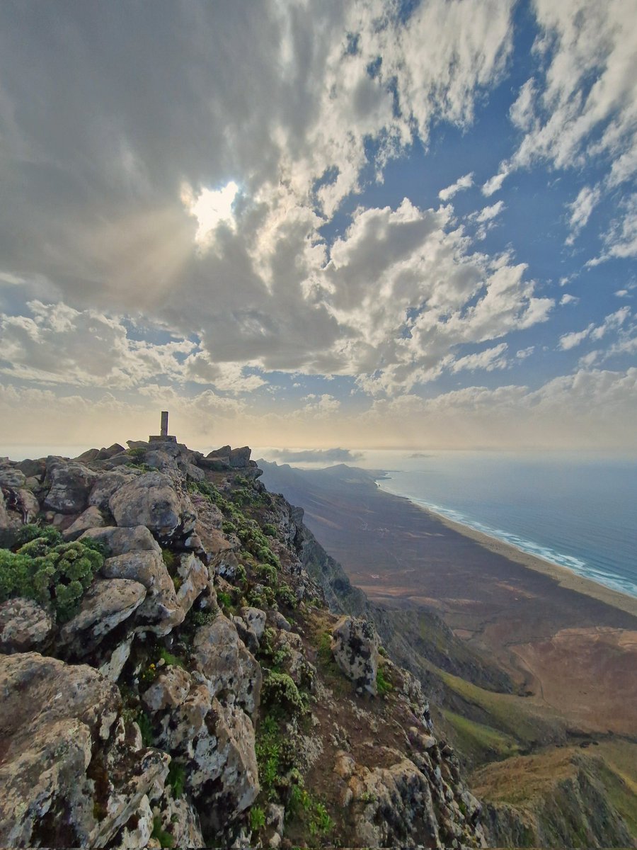 MetWatch ☈ tweet media