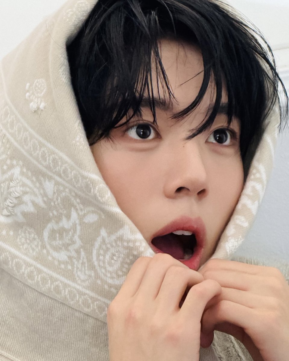 tiny tiny yujin tweet media