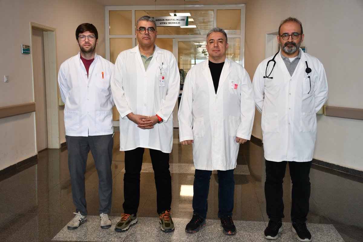 ALANYA’DA AKCİĞER HASTALIKLARININ TANISINDA YENİ DÖNEM: EBUS HİZMETE GİRDİ

Alanya EAH’si, ileri tanı teknolojilerine bir yenisini daha ekleyerek Göğüs Hastalıkları Kliniği’nde EBUS (Endobronşiyal Ultrasonografi) cihazını hizmete sundu.
instagram.com/p/DV_H8-WiLfW/…