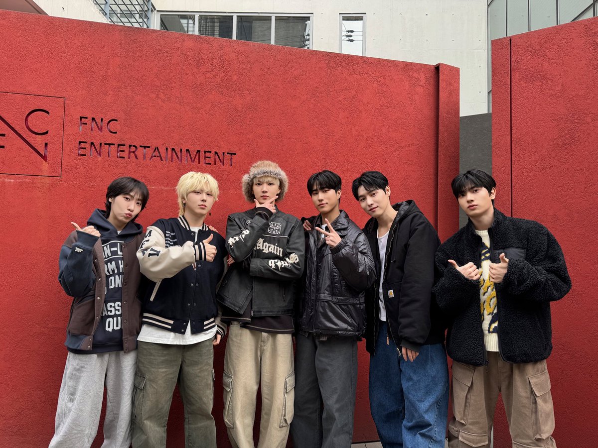 AxMxP_official tweet media