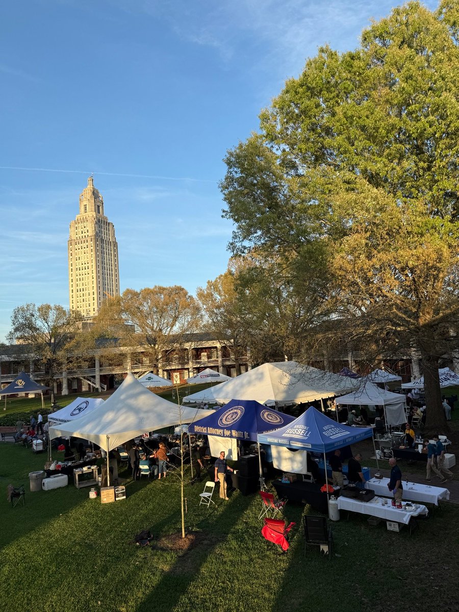 LDAAJustice's tweet photo. Big thanks to our District Attorneys for showcasing their parishes' amazing eats!  We appreciate all of our Legislators, staff, and every elected official for joining us for an afternoon full of great food, fun, and fellowship!  #LDAAsLegislativeAppreciationEvent2026 https://t.co/dgCR8a29NS