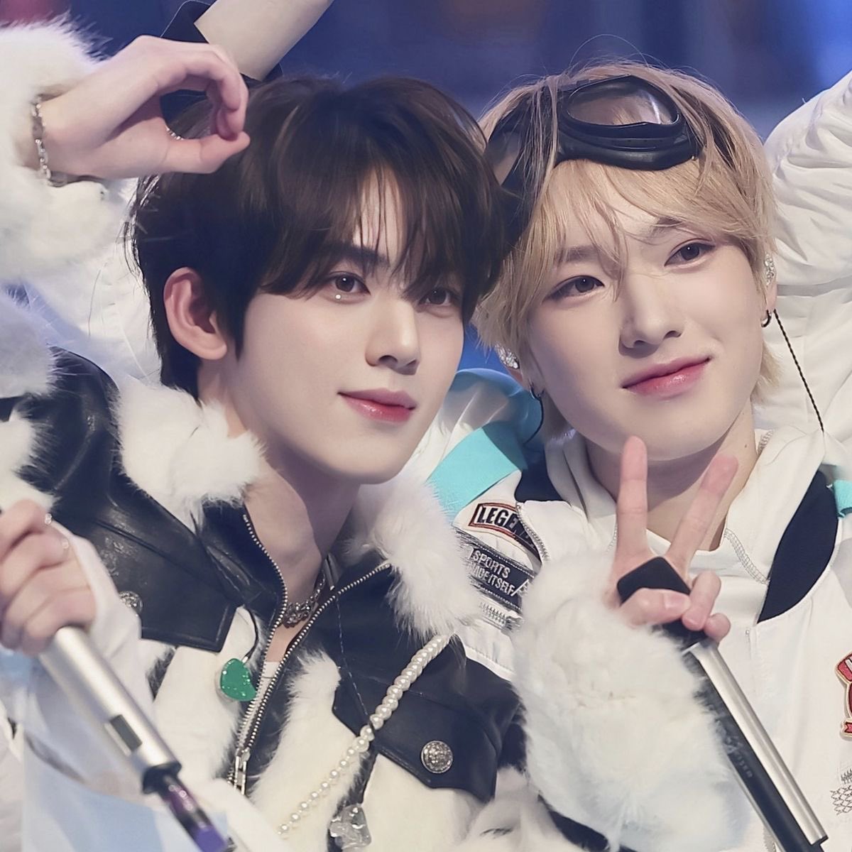 angel 🪽 zb9 forever tweet media