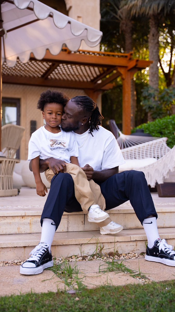 Victor Moses tweet media