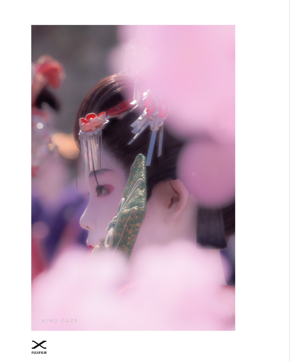 𝙵𝚄𝙹𝙸𝙵𝙸𝙻𝙼 𝚇-𝚃𝟻 + 𝚇𝙵𝟻𝟻-𝟸𝟶𝟶𝚖𝚖

𝙺𝙸𝙽𝙳 𝙶𝙰𝚉𝙴
𝙾𝚔𝚞-𝙰𝚜𝚊𝚔𝚞𝚜𝚊 𝙵𝚎𝚜𝚝𝚒𝚟𝚊𝚕