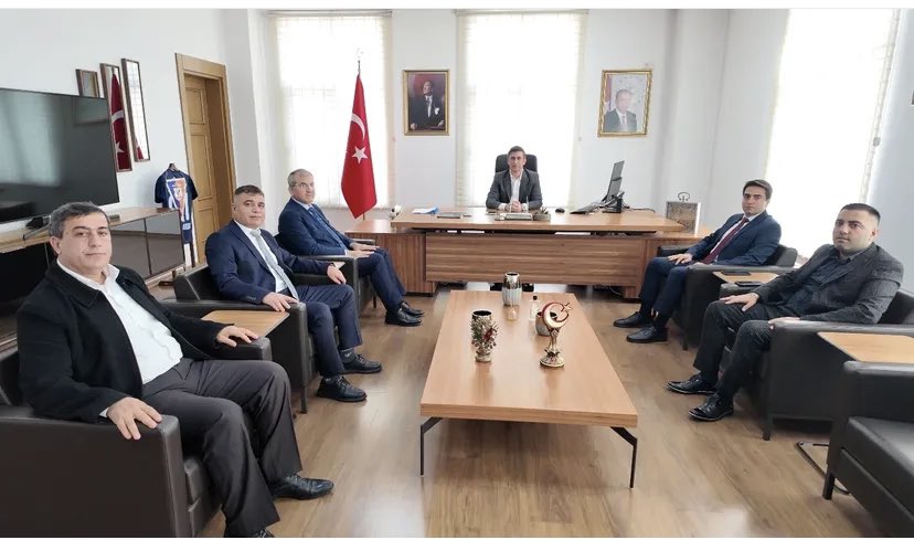 @cukurova_izol_dernegi başkanı <a href="/ahmetkus/">AHMET KUŞ</a>.x doğu türkistan Azerbaycan dernek başkanı mehmet emin polun Adana il müftü yardımcımız israfil iğde ile Yüreğir kaymakamı Sayın Mehmet Aksu ziyarette bulunduk ilçemiz hakkında sohbette bulunduk kendisine misafirperverliği için teşekkür