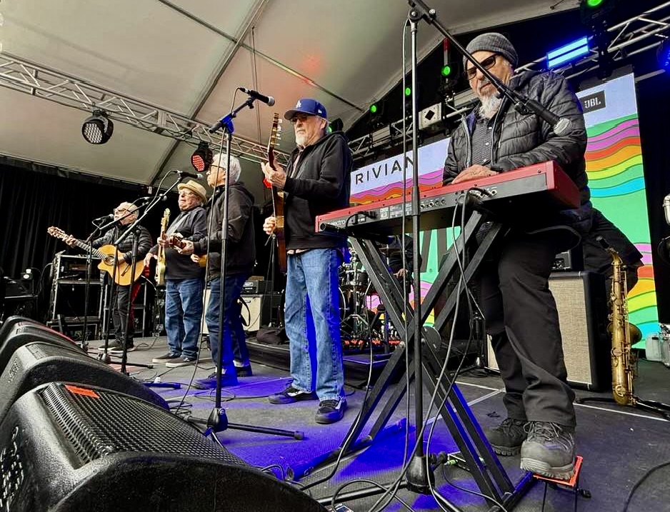 Harry Thomas - Actor, Author and Video Producer. tweet media