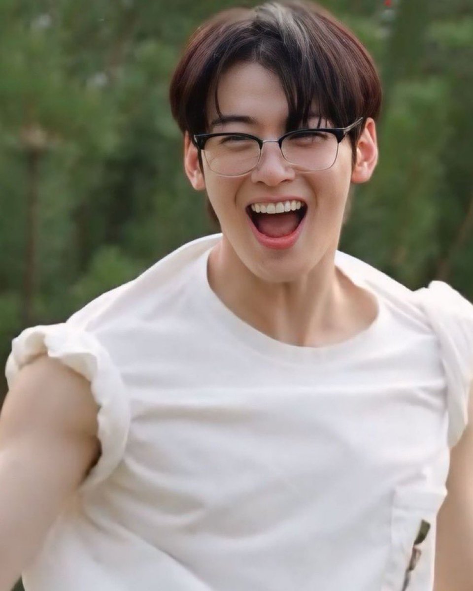 Your smile made my day🤍 tweet media