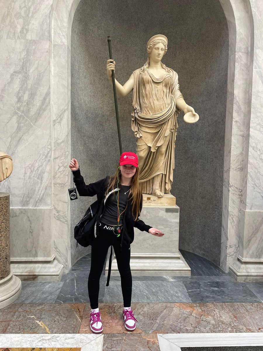 Hallfield School tweet media