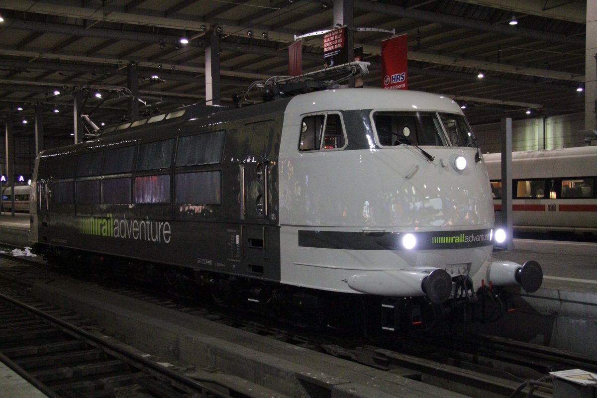 ron_fu-ta tweet media