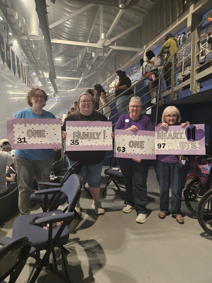 Kristina ⟭⟬ ⊙⊝⊜ 💜 🏳️‍🌈 ᶠᵒʳᵉᵛᵉʳᴮᵘˡˡᵉᵗᵖʳᵒᵒᶠ tweet media