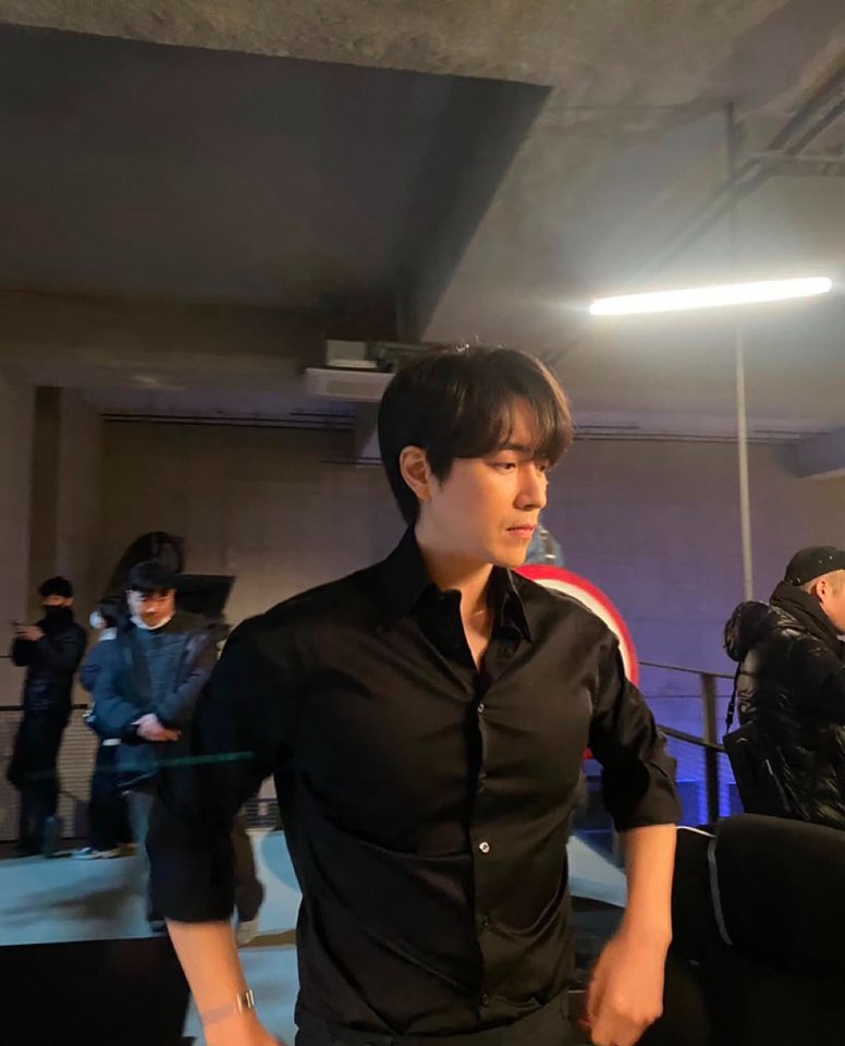 이준혁 얼굴 tweet media