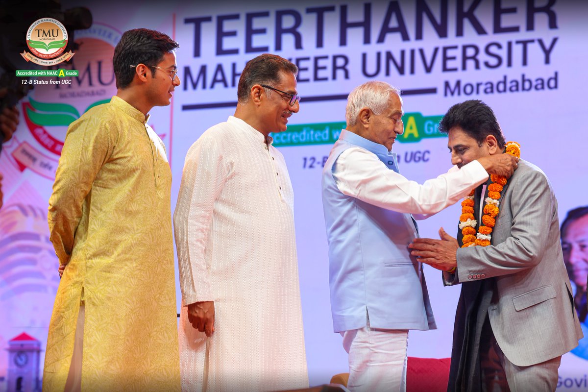 Tmumbd's tweet image. Here are the highlights from an evening filled with poetry, laughter, and heartfelt expression.
Comment down your favorite poet and moment from the evening!
#TMUKaviSammelan #ReelsIndia #PoetryCommunity #ViralPoetry #tmu