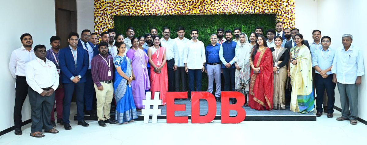 Guntur Collector tweet media