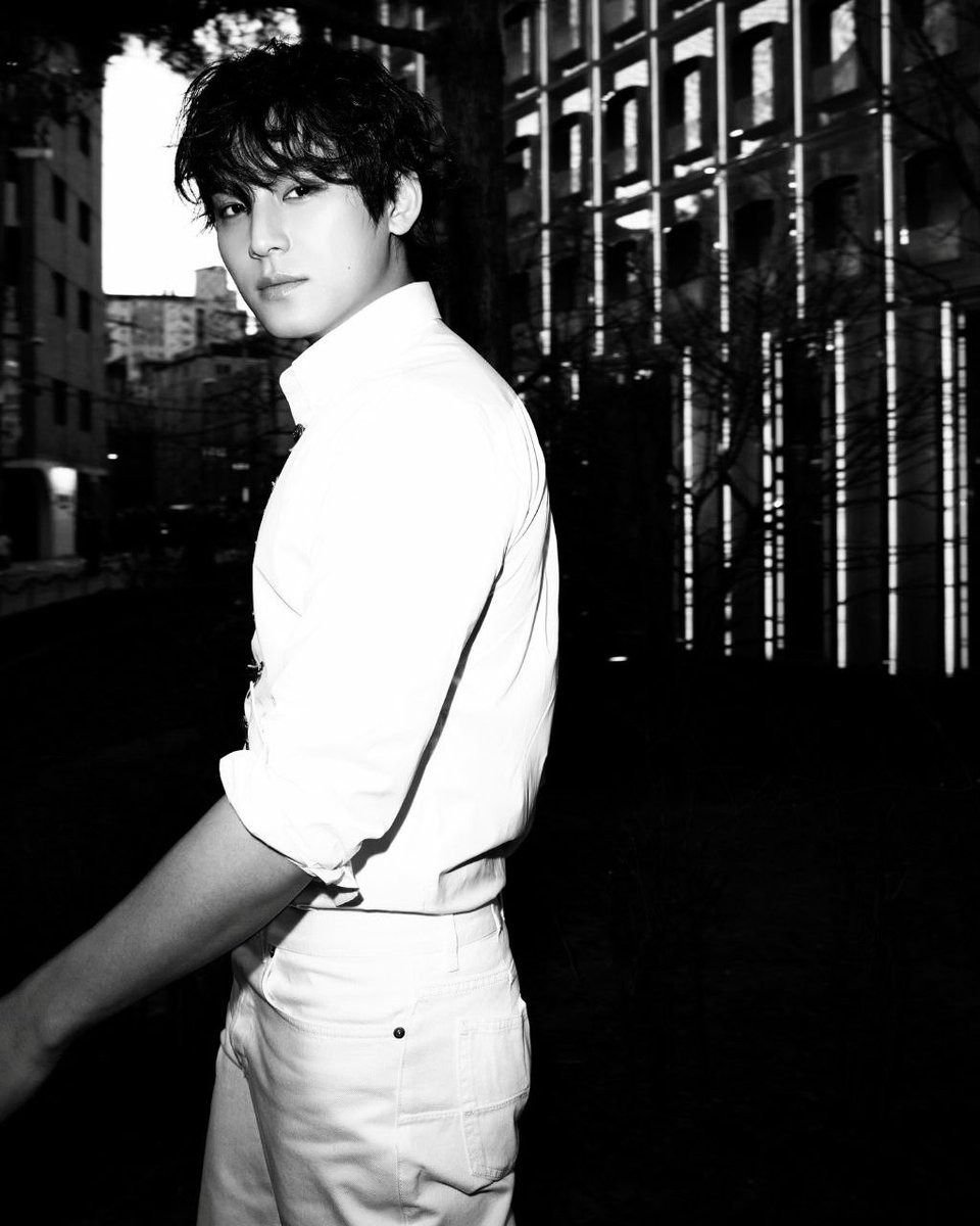 َEiser. tweet media