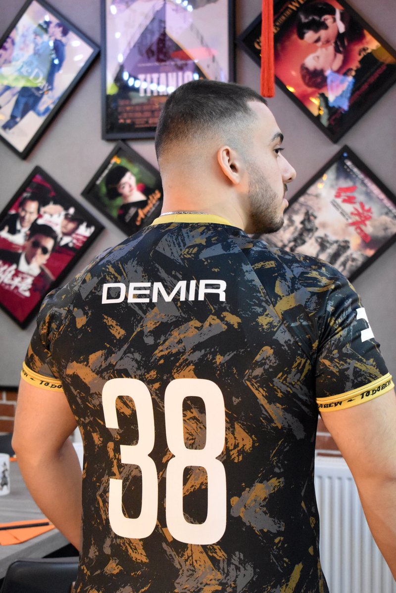 Junior 📀​​#TODOBEW tweet media