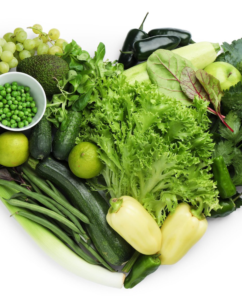 CcccChartwells's tweet photo. Go green this St. Patrick’s Day! 🍀 Stop by the dining hall and fill your plate with all the green goodies we’re serving up. What are you trying first? https://t.co/w3Ii5chUe5