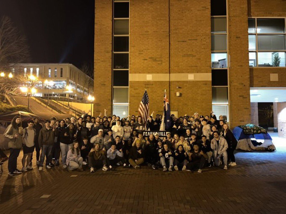 Sidelines-Charlotte tweet media